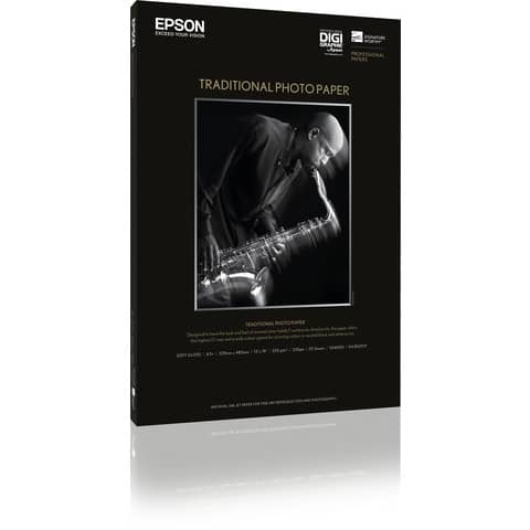 Person, Musikinstrument